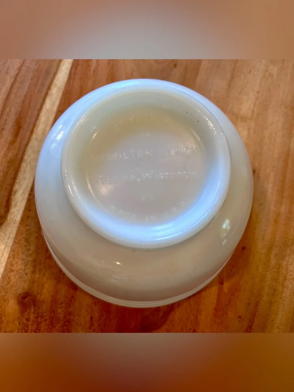 Classic White Pyrex Hamilton Beach Pouring Bowl with Ribbed Detail #26